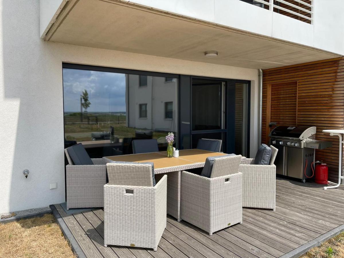 Exklusives Apartment mit Blick auf den See Grossraeschen Exterior foto