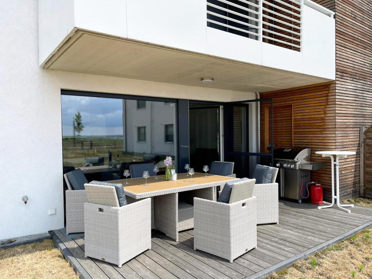 Exklusives Apartment mit Blick auf den See Grossraeschen Exterior foto
